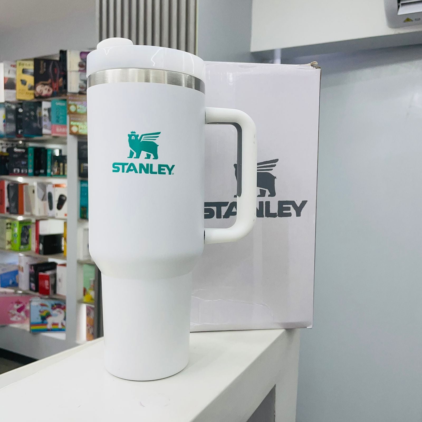 Termo Stanley Quencher Cremas